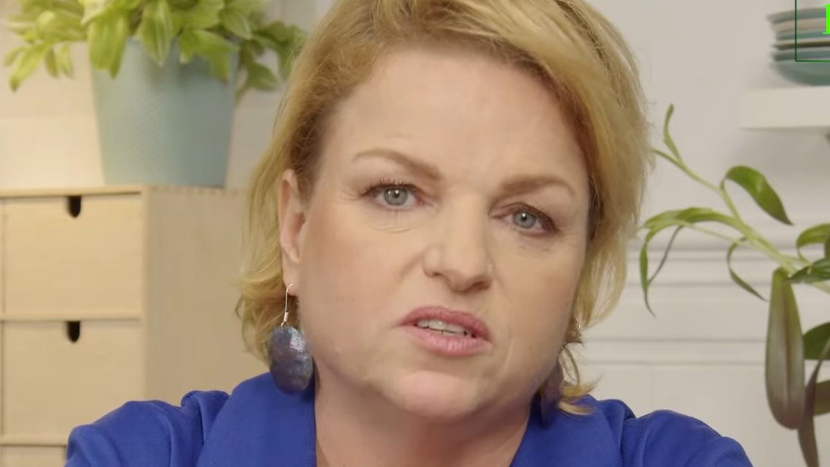 Katarzyna Bosacka znowu w akcji. Znalazła w sklepie banany i natychmiast chwyciła za telefon