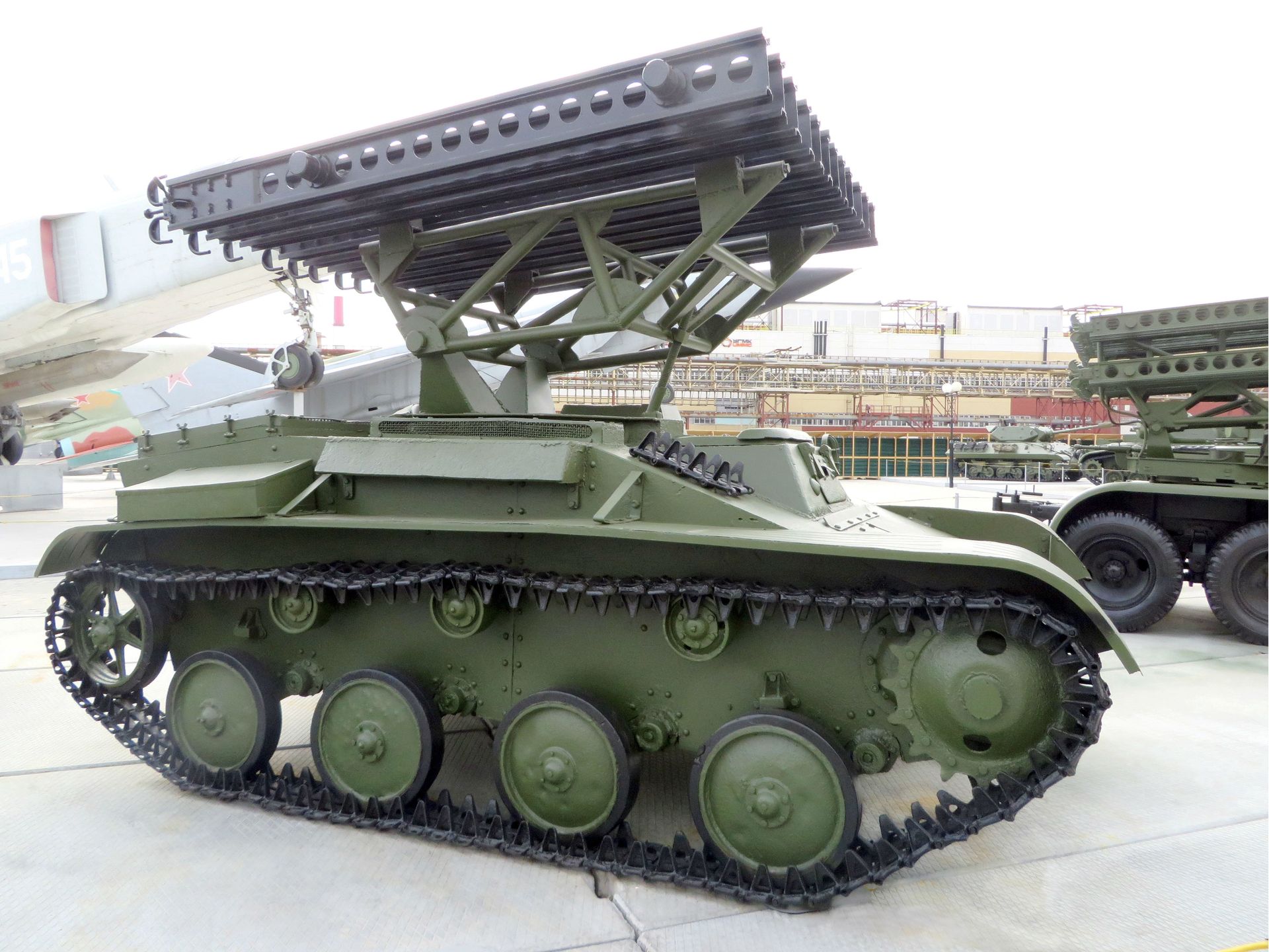 Wyrzutnia rakiet BM-8 na podwoziu lekkiego czołgu T-60