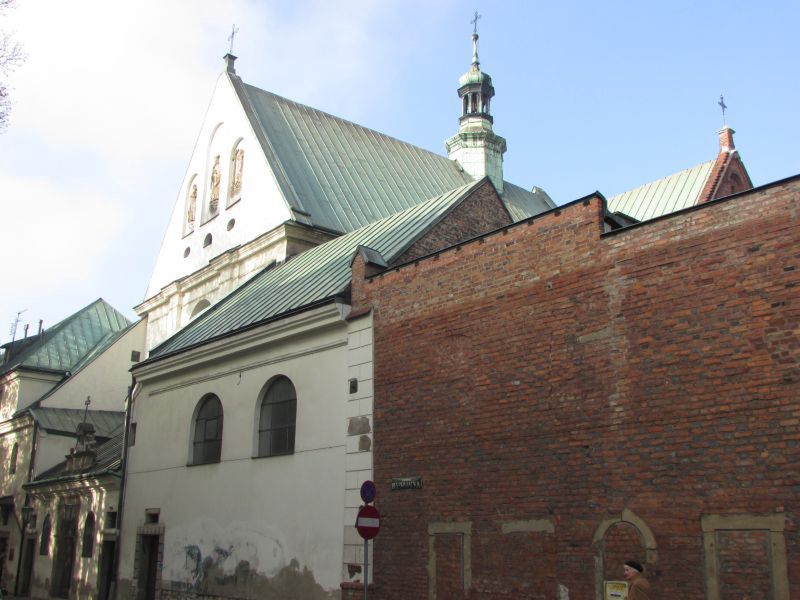 "Bomba biologiczna" pod krakowskim kościołem. Zagrożone są nawet mury - kościół św. Kazimierza w Krakowie