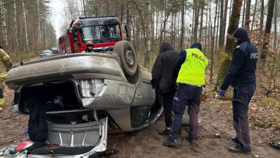  Pijany 19-latek uciekał przed policją.