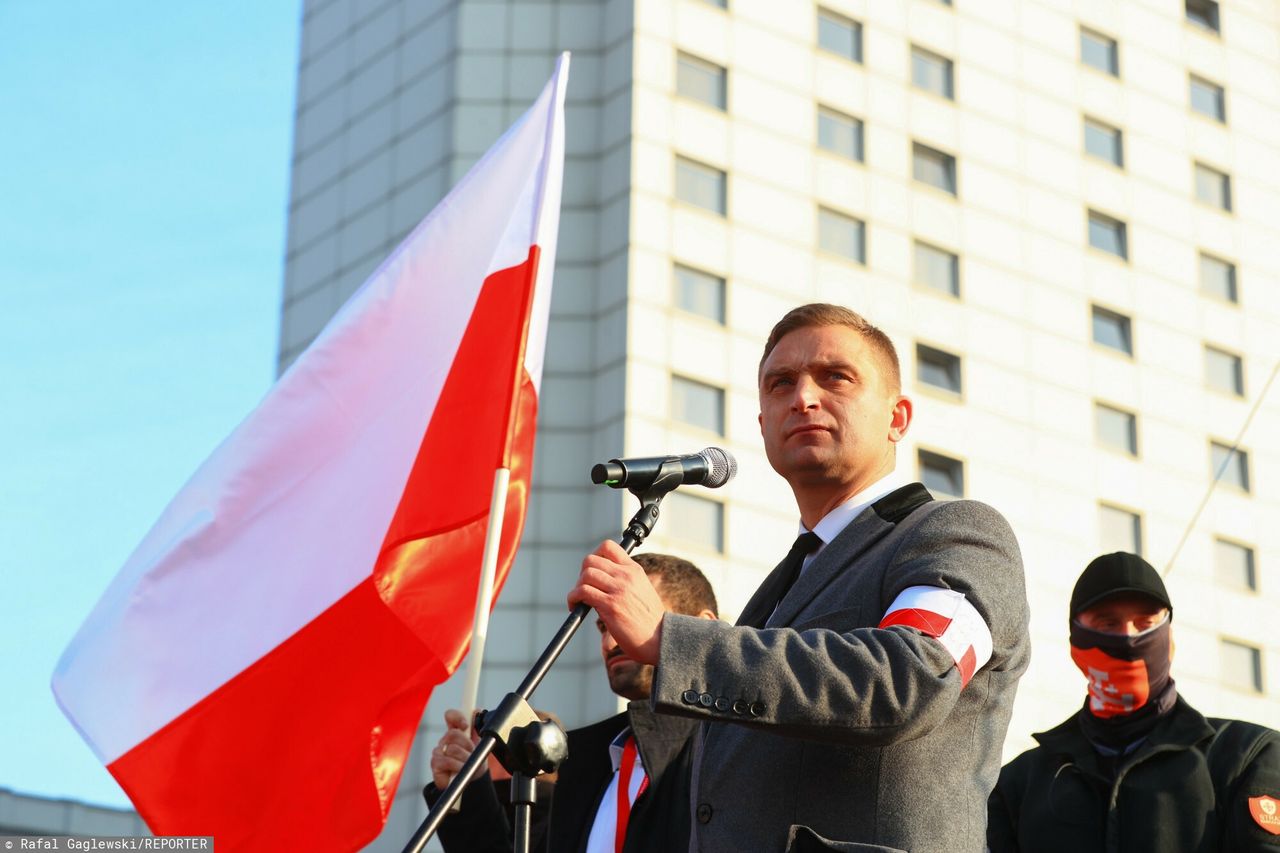 Goście audycji byli pytani o wpis pochodzący z konta, które podszywało się pod Roberta Bąkiewicza