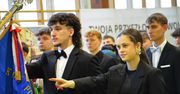 Zakończenie roku maturzystów Zespołu Szkół Ponadpodstawowych w Poddębicach 2026. Świadectwa odebrało ponad 60 absolwentów Technikum