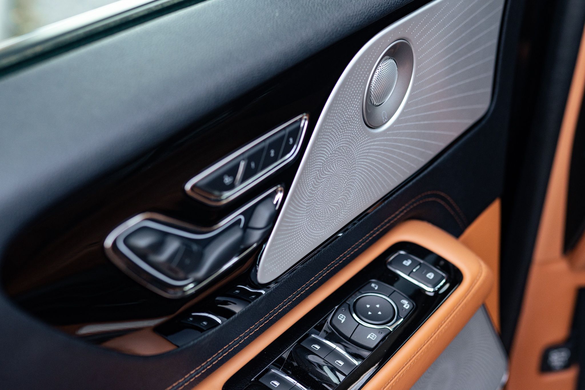 Lincoln Aviator Black Label Grand Touring