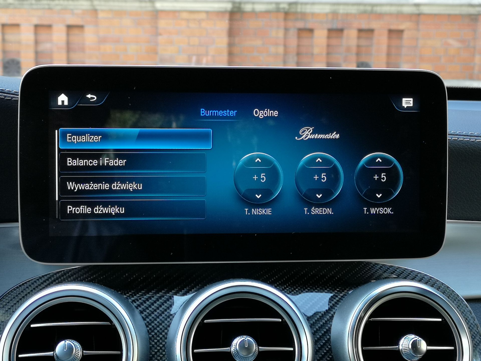 Mercedes GLC 300e Coupe: System zarządzania energią, asystent podróży i audio Burmester 23