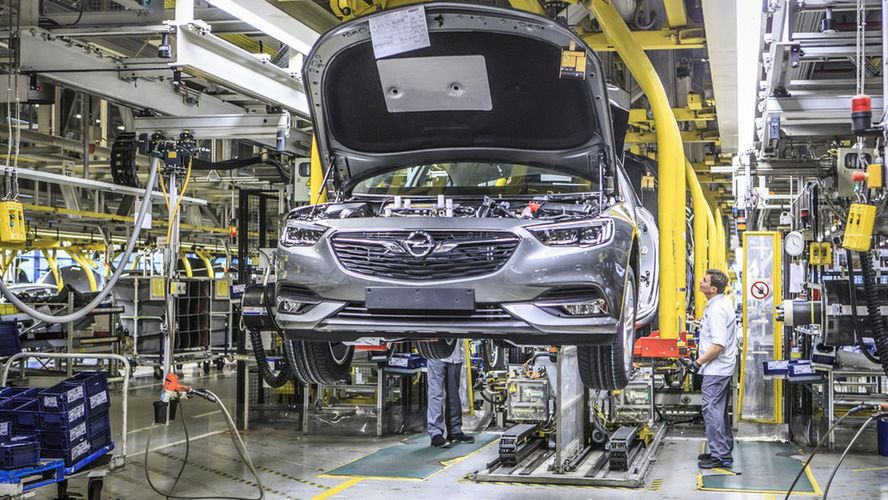 Opel może mieć kłopoty. Prognozy kolejnych zwolnień w przyszłości