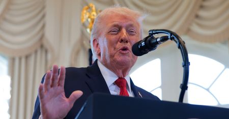 Trump grozi cłami ośmiu europejskim państwom. Za postawę wobec Grenlandii