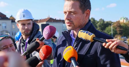 Lewica nie poprze Trzaskowskiego. Ma mu za złe jedną kwestię
