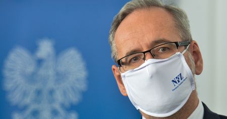 Obostrzenia mogą wrócić. Minister powiedział, co zadecyduje
