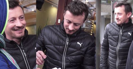Adam Małysz rozdaje autografy pod TVN-em