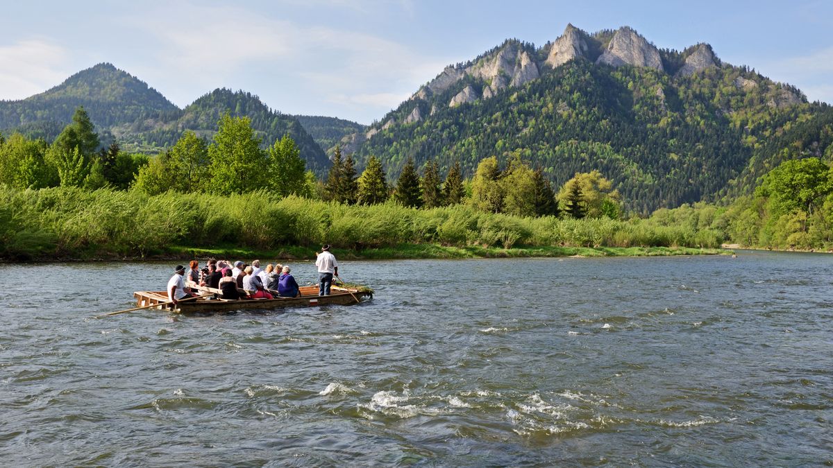 Podczas spływu można podziwiać m.in. Trzy Korony 