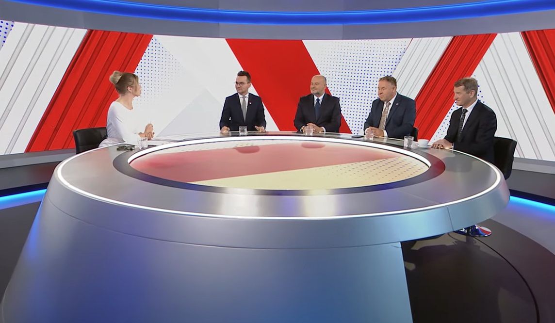 "Czym różni się okres od owulacji?". Żaden z polityków w studiu nie odpowiedział