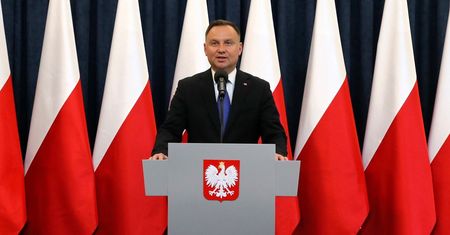 Najnowszy sondaż prezydencki WP. Polacy wypowiedzieli się na temat uprawnień prezydenta