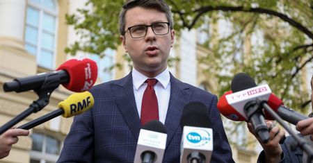 Ceny paliw ostro w górę. Co zrobi rząd? Jasna deklaracja