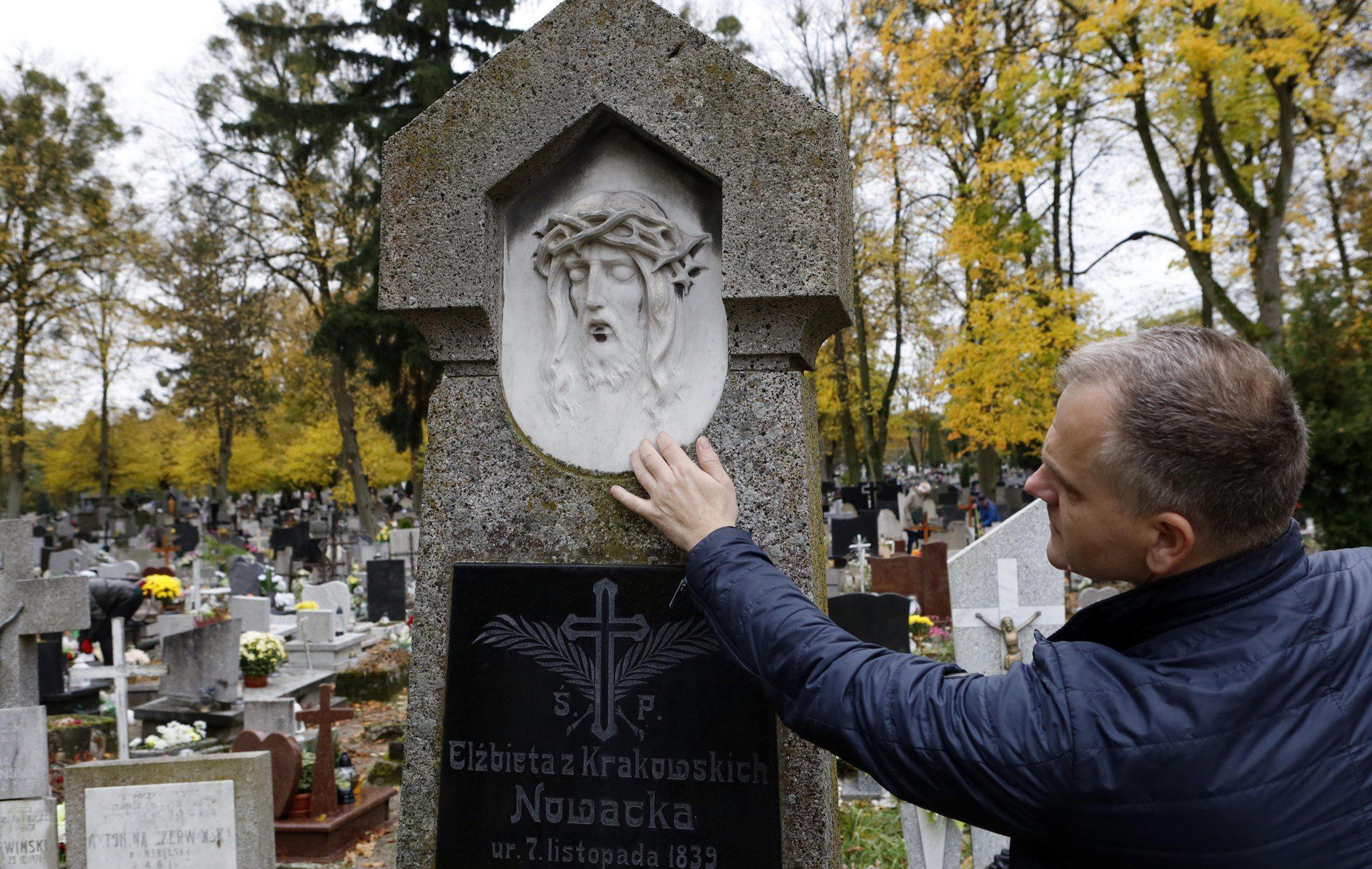 Tegoroczna kwesta na ratowanie starych, zapomnianych grobów 1 i 2 listopada w Grudziądzu