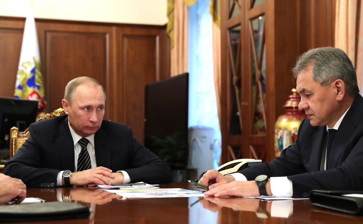 Prezydent Federacji Rosyjskiej Władimir Putin i jego prawa ręka, minister obrony Siergiej Szojgu, dokonali ogromnych zakupów broni z Iranu 