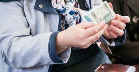 Ile trzeba zarabiać na 4 tys. emerytury? Oto wyliczenia