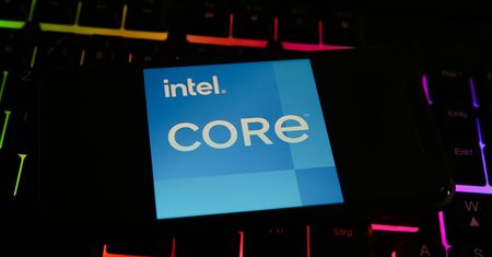 Intel łamał przepisy antymonopolowe? Sąd: tego jednak nie da się sprawdzić