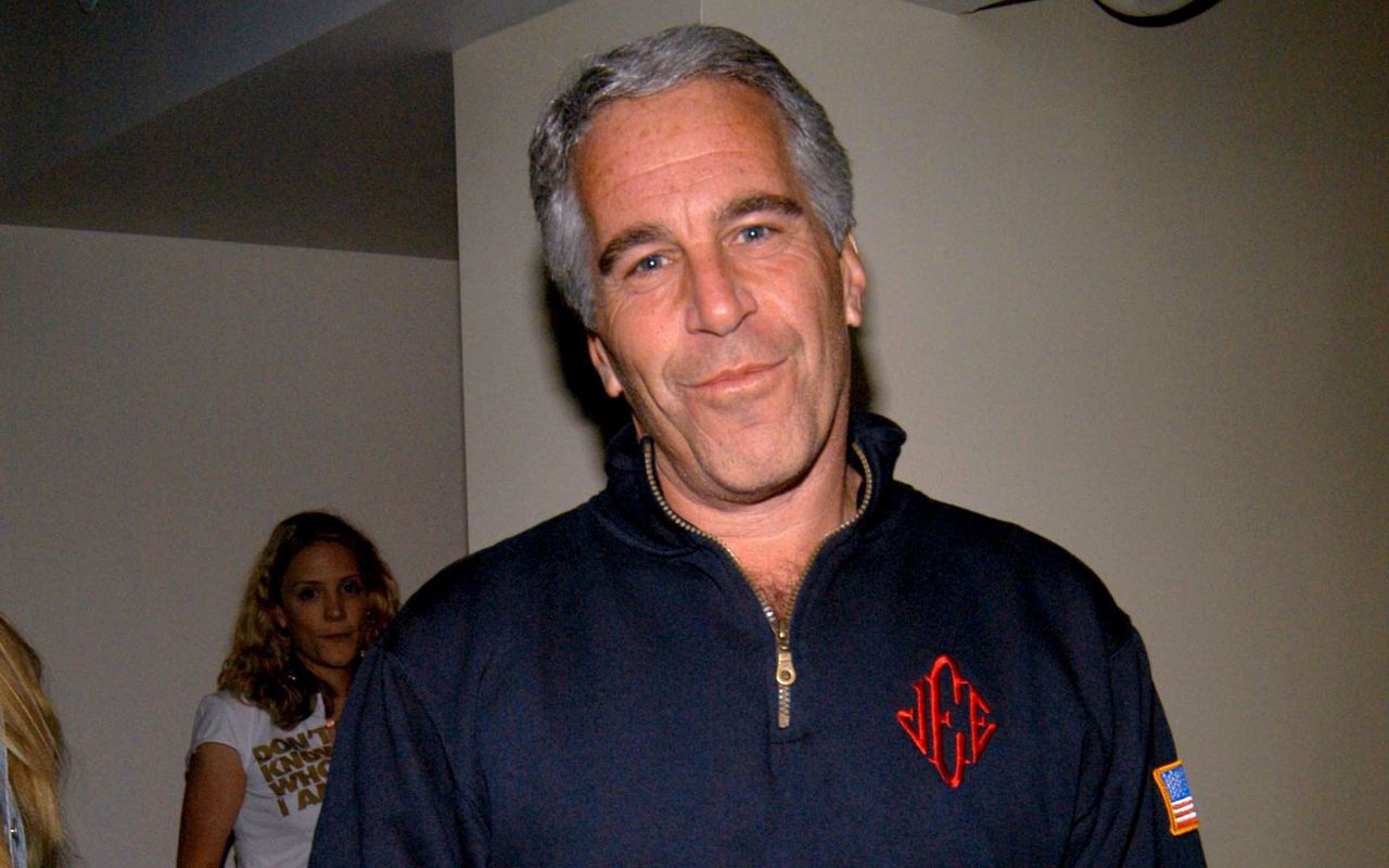 Śmierć Epsteina. Ujawniono notatki z więzienia