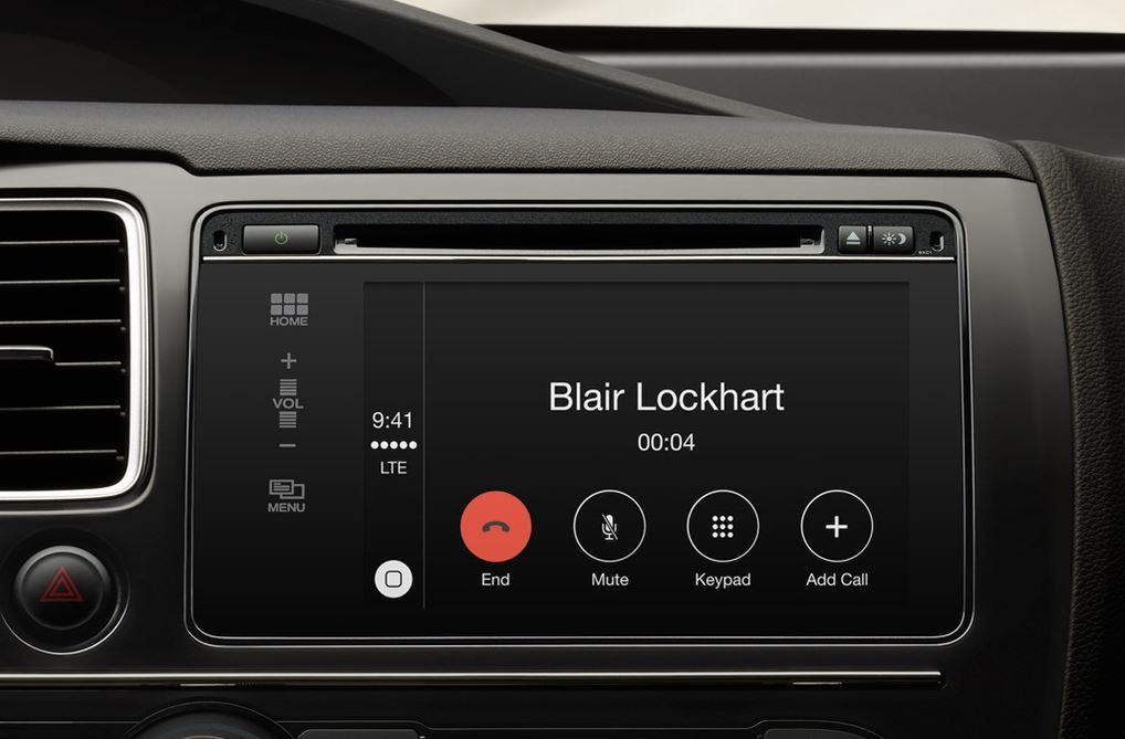 Apple CarPlay - czas na... samochód dokujący dla iPhone'a? 3