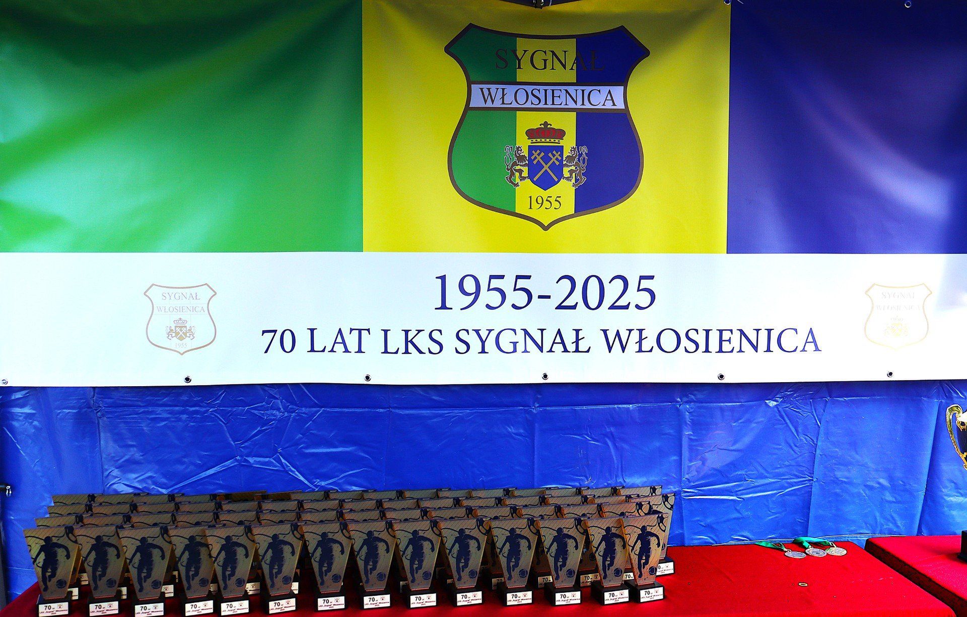 Z okazji 70-lecia Sygnału Włosienica przyznano wiele wyróżnień.