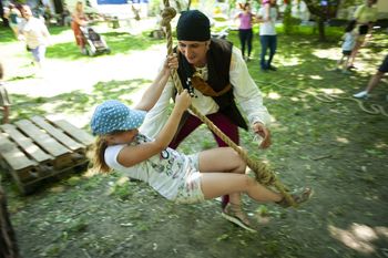 Zielona Góra: Co za weekend! Od wernisaży po taniec, a w niedzielę piraci i dinozaury