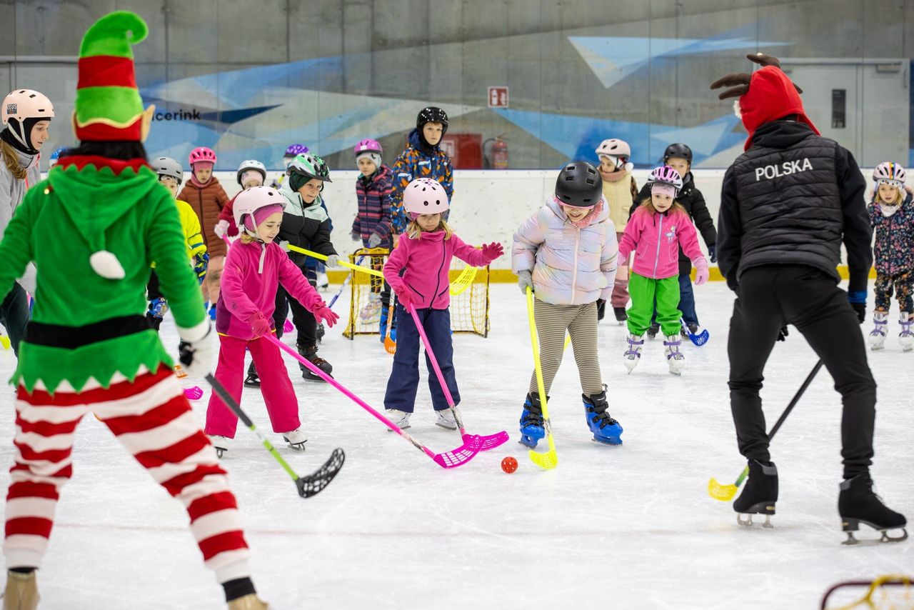 Bydgoszcz: Mikołajki na Torbydzie. Pokazy łyżwiarstwa i zabawy dla dzieci