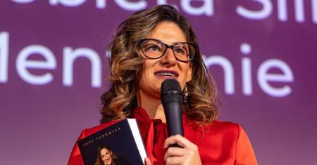 "Mówią »nie chcę żyć« tonem osoby, która informuje o korku". Anna Turowska o cenie, jaką płacą kobiety sukcesu