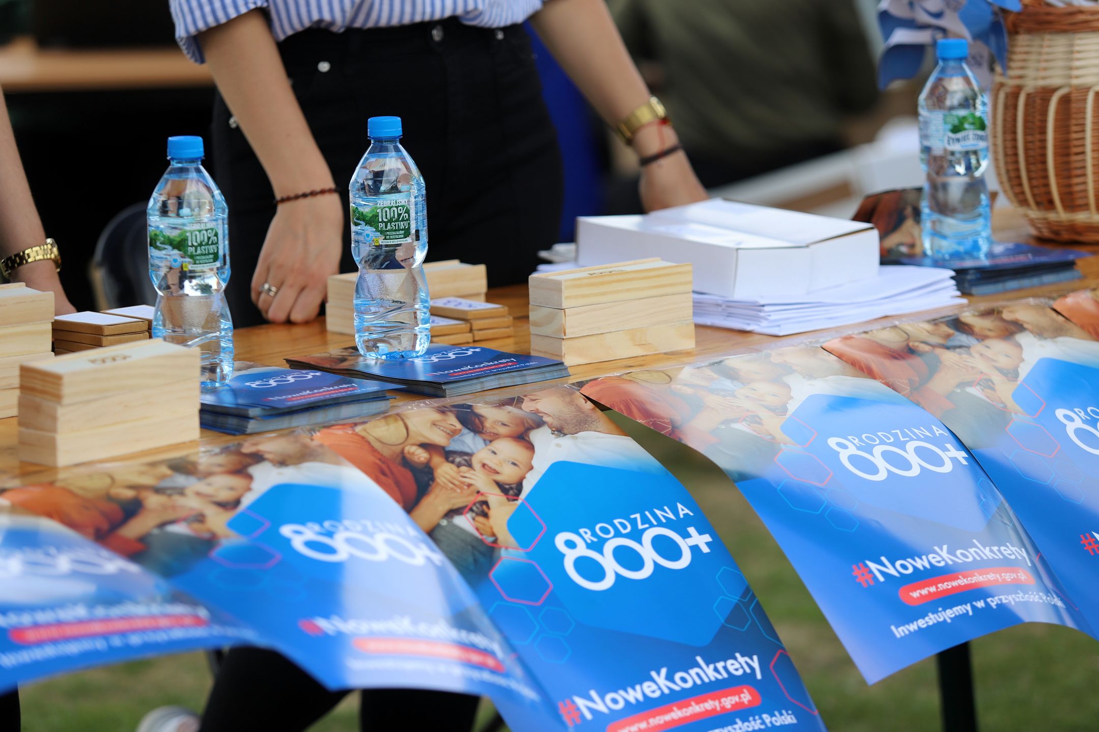 Piknik promujący program "Rodzina 800+" w Zbąszyniu
