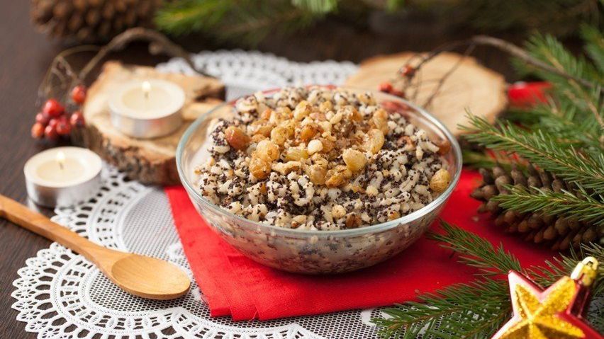 Tradycyjna wigilijna kutia z pszenicą, makiem, miodem i orzechami.
