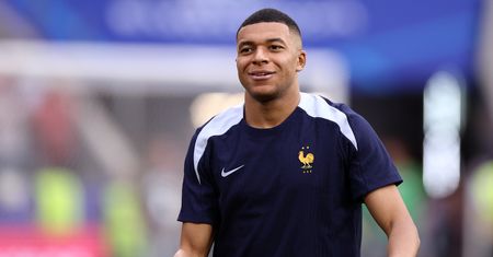 "Zabijają" się, by zobaczyć Mbappe. To nie żart