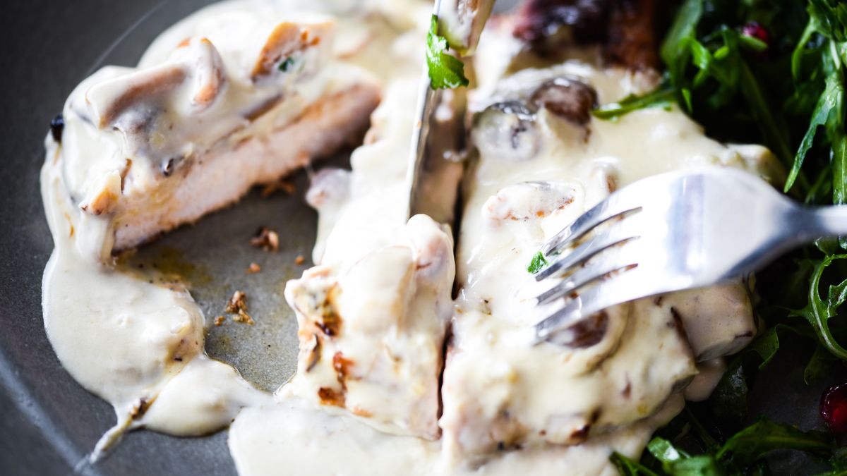 Schab w sosie śmietanowo-grzybowym