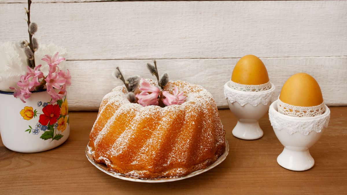Wielkanocna babka drożdżowa.