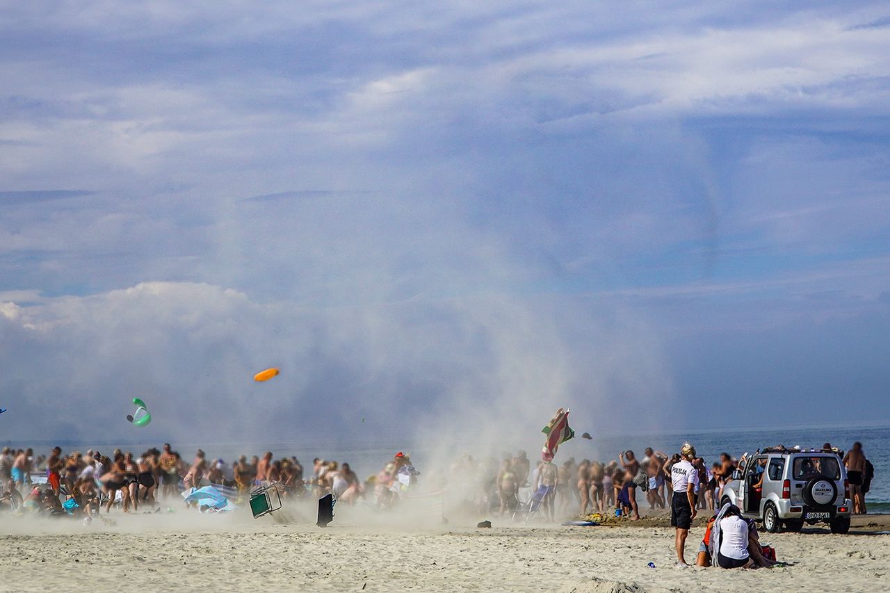 Śmigłowiec nie mógł wylądować na plaży