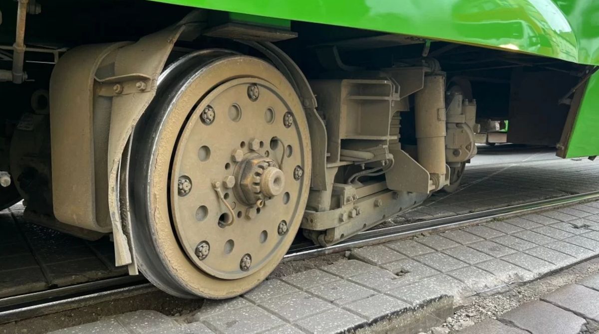 Wykolejenie tramwaju na pętli Ogrody.