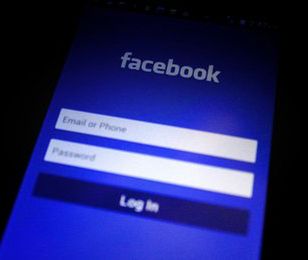 Uważaj, co publikujesz na Facebooku. Może cię to słono kosztować