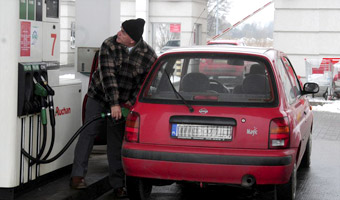 Ceny paliwa coraz wysze. Olej napdowy droszy ni benzyna