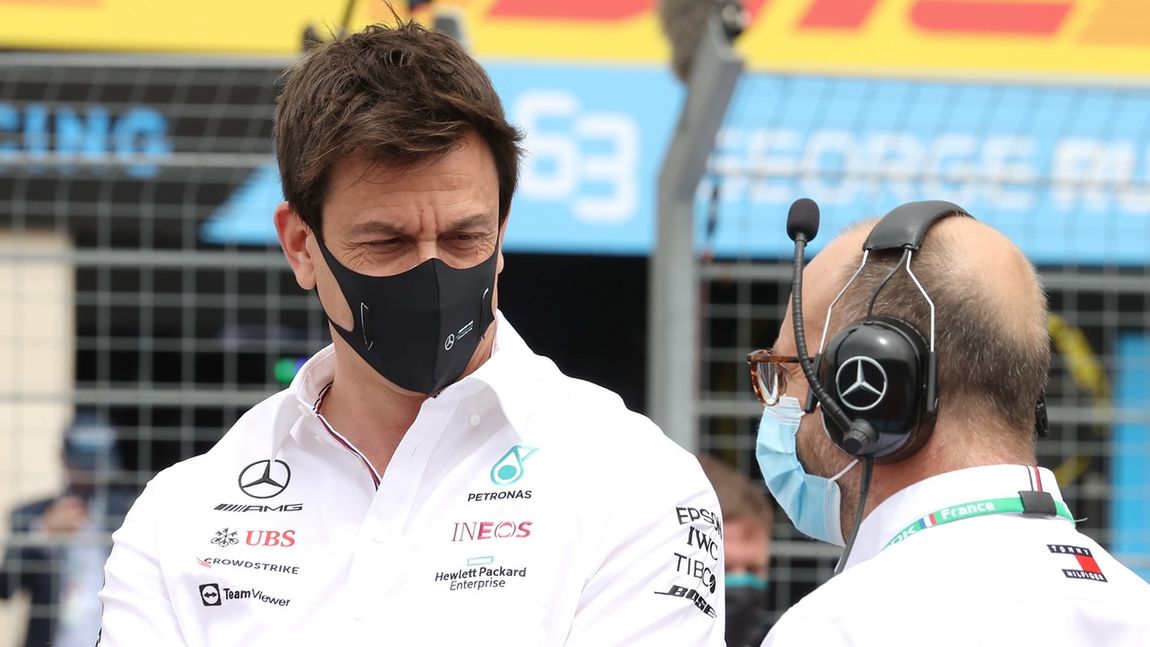 Materiały prasowe / Mercedes / Na zdjęciu: Toto Wolff (z lewej)