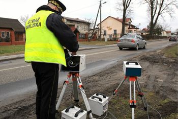 Za ponad 50 km/h 15 punktów karnych. Bezwzględny ruch MSWiA ws. kierowców