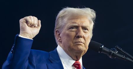 Tego jeszcze nie było. "Ryzykowna" lista gości na inauguracji Trumpa