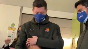 Lewandowski w maseczce, przytula dziecko... Wyjątkowe obrazki z Barcelony