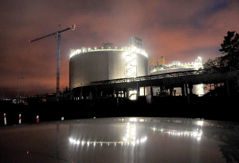 Terminal LNG: pierwszy gazowiec w gazoporcie prawdopodobnie jesienią