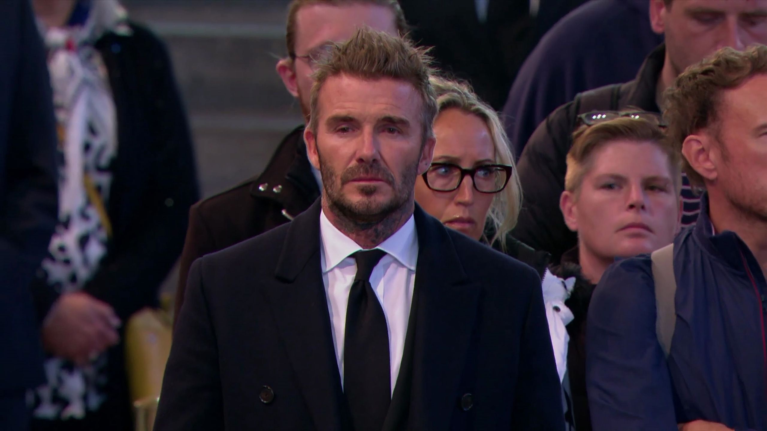 David Beckham oddaje cześć królowej Elżbiecie II