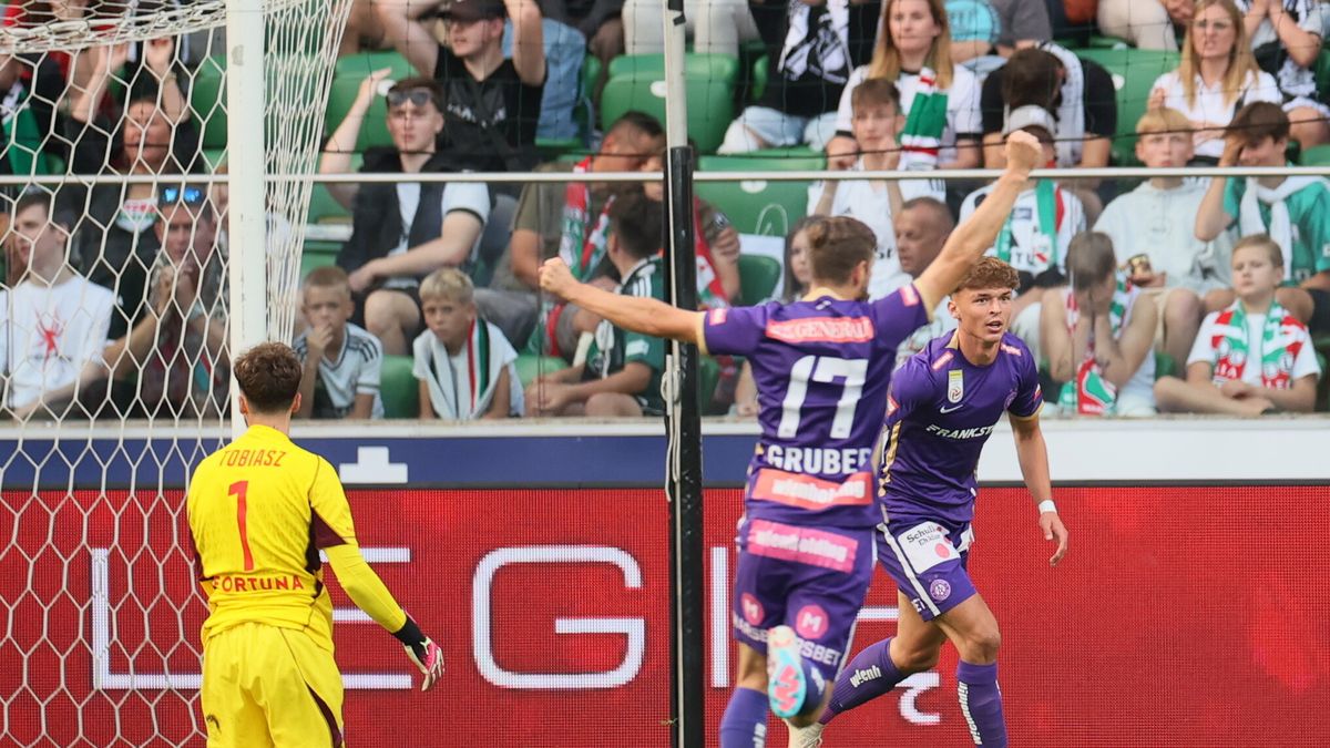 PAP / Leszek Szymański / Na zdjęciu: Austria Wiedeń celebruje gola przy Łazienkowskiej