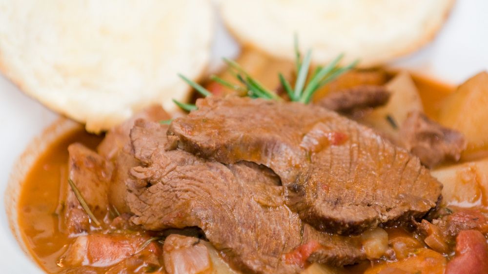 Gotowane mięso ze strusia (z wewnętrznej strony uda)