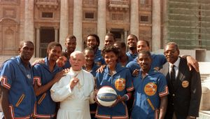 Uwielbiali Jana Pawła II. 10 rzeczy, których nie wiedziałeś o Harlem Globetrotters