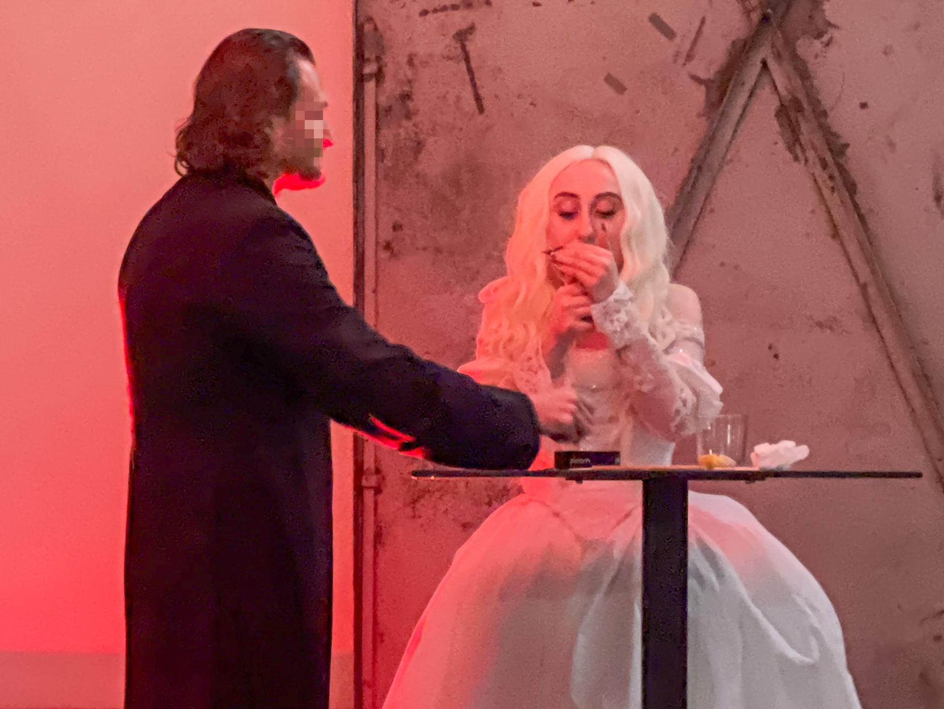 Luna na imprezie halloweenowej