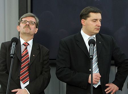 Prezes LPR odchodzi; partię opuszczają też Dobrosz i Bosak