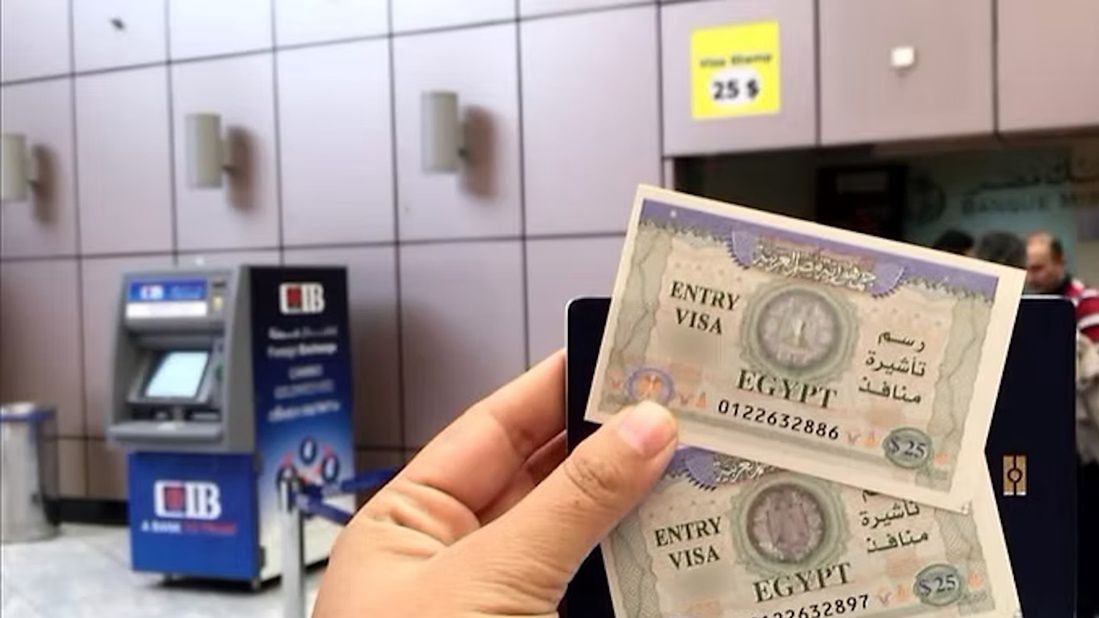 Wizy dostępne są na każdym lotnisku w Egipcie, w specjalnych