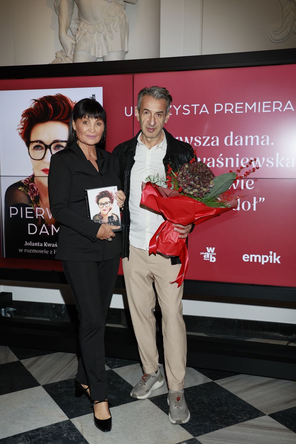 Tłum gwiazd na premierze książki Jolanty Kwaśniewskiej