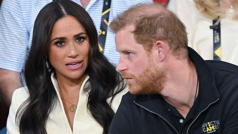 Invictus Games 2020 - Day 2
THE HAGUE, NETHERLANDS - APRIL 17: Prince Harry, Duke of Sussex and Meghan, Duchess of Sussex attend the sitting volleyball event during the Invictus Games at Zuiderpark on April 17, 2022 in The Hague, Netherlands. (Photo by Karwai Tang/WireImage)
Karwai Tang